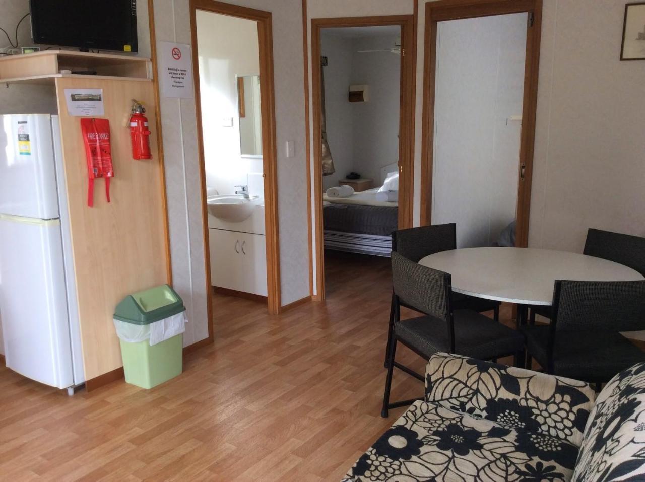 Tatura Cabin & Caravan Park 外观 照片