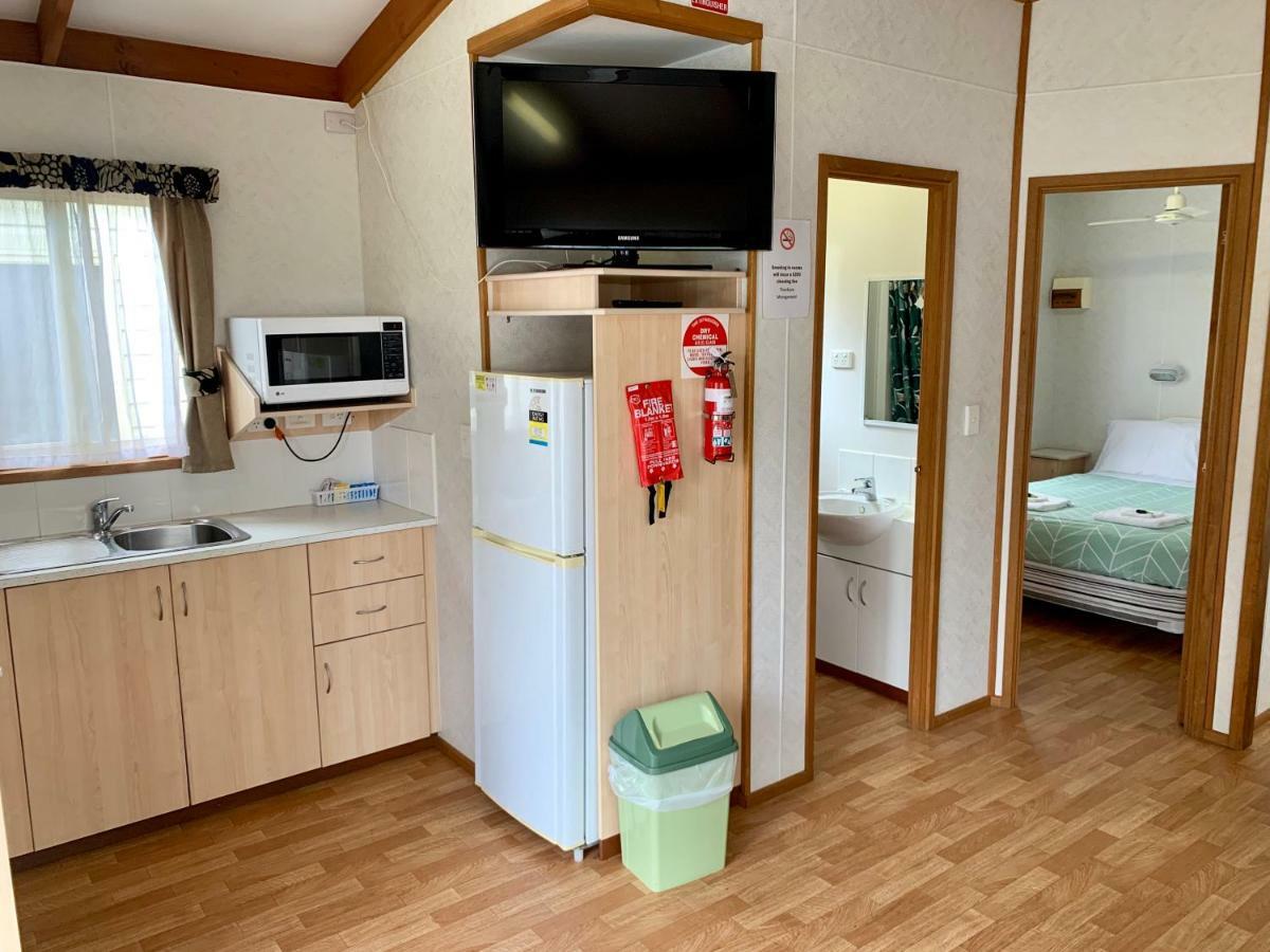 Tatura Cabin & Caravan Park 外观 照片