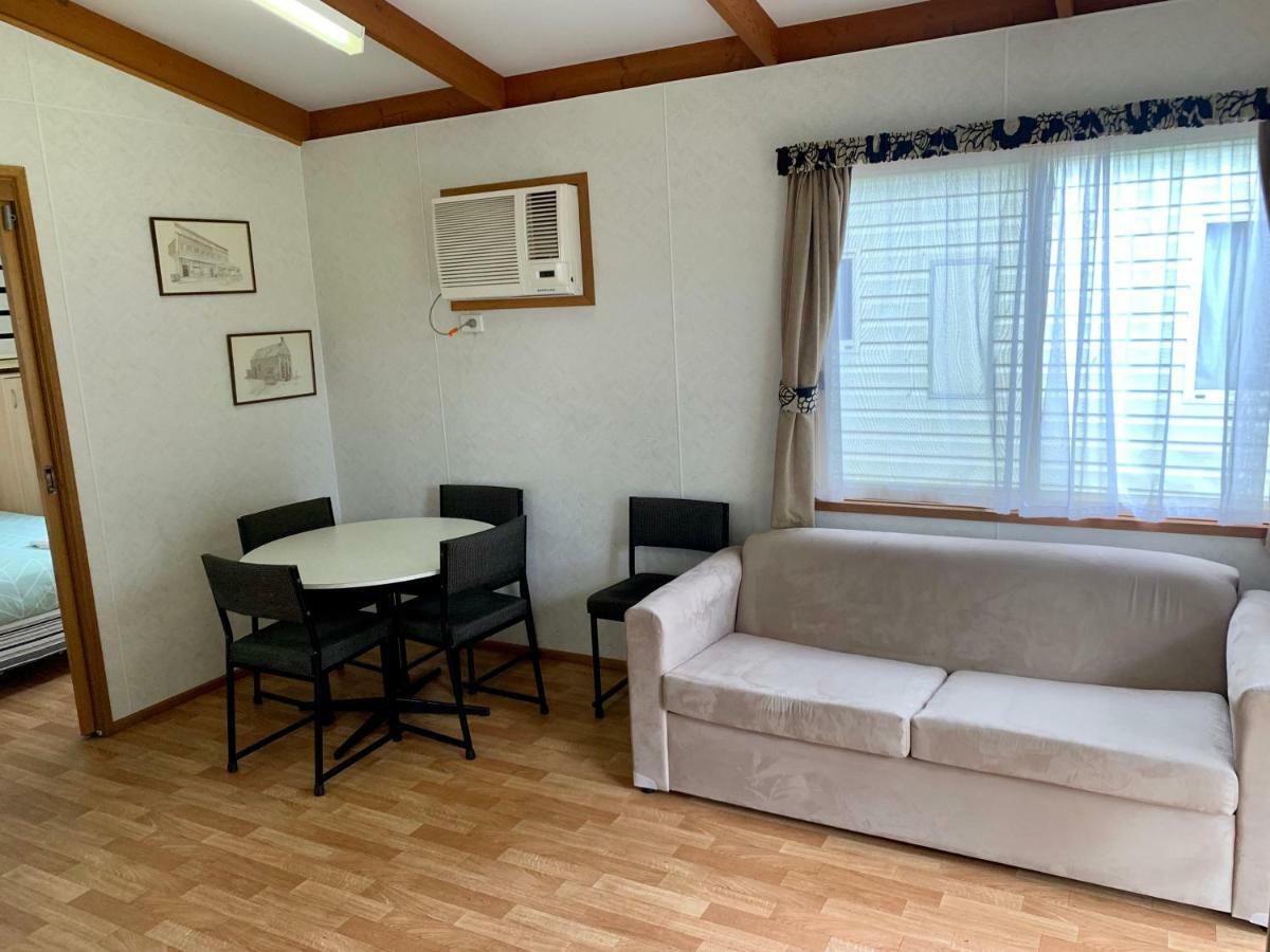 Tatura Cabin & Caravan Park 外观 照片
